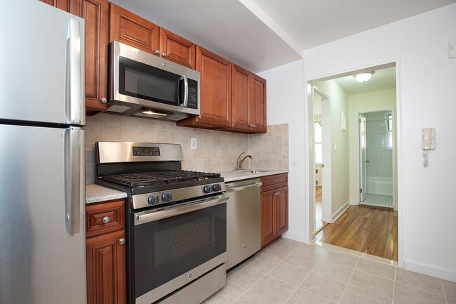 Photo - 67-10 108th St Unit 2D