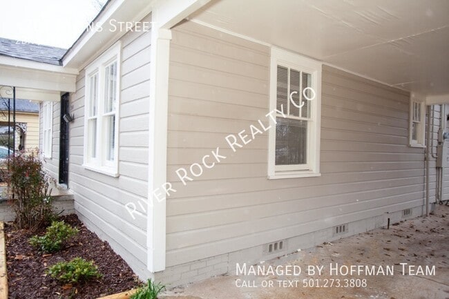 Photo - 4701 Atkins St