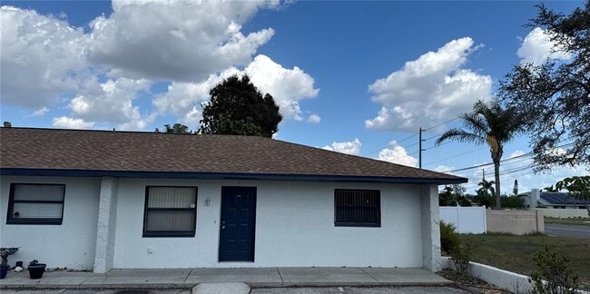 Building Photo - 12329 Park Blvd Unit 1