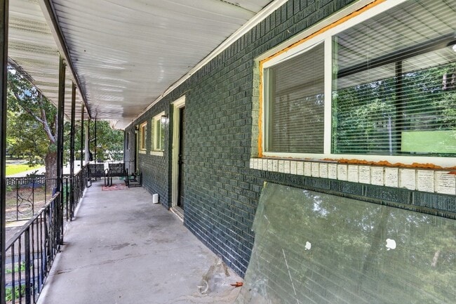 609 Allen Dr Unit A6