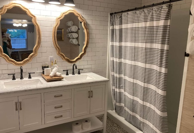 Photo - 238 W Burkitt St