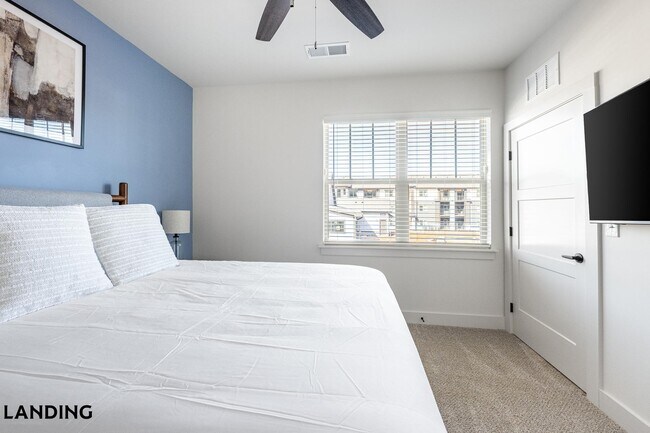 Photo - 185 Ashford Cir Unit 6-204