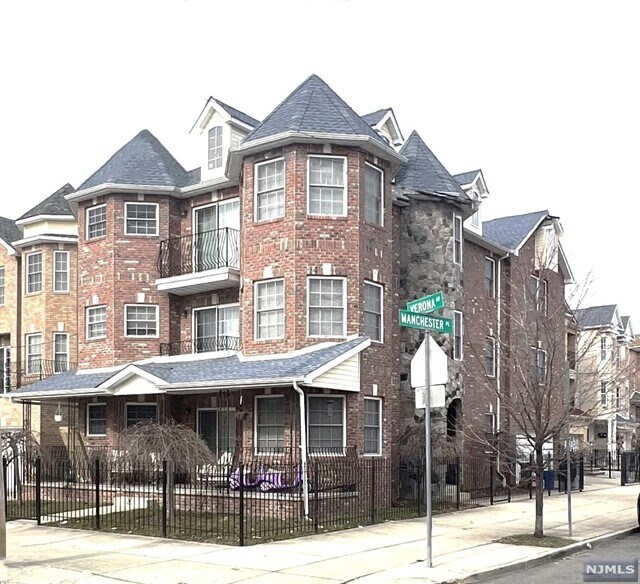 Photo - 351-353-353 Verona Ave Unit #3