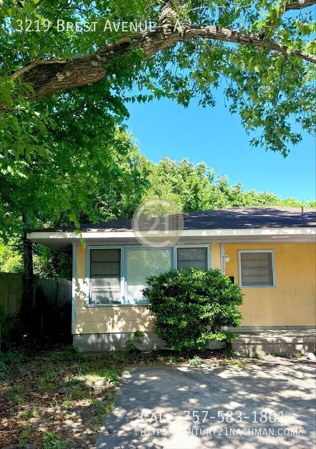 Building Photo - 3219 Brest Ave Unit A