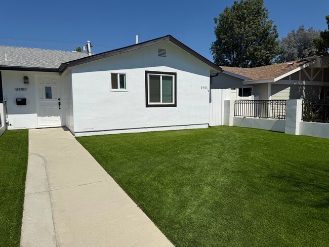 Photo - 24101 Victory Blvd Unit 24101