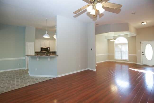 Photo - 26 Tahoe Cir