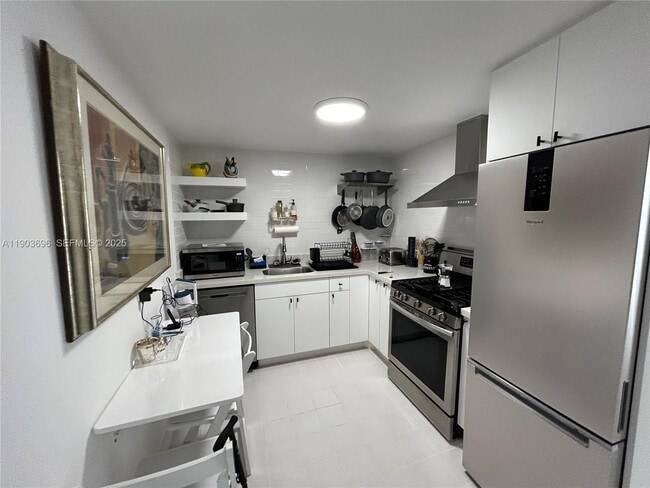 Photo - 700 Biltmore Way Unit 207