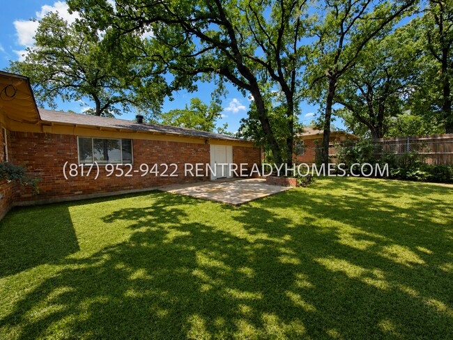 Photo - 6237 Warrington Pl