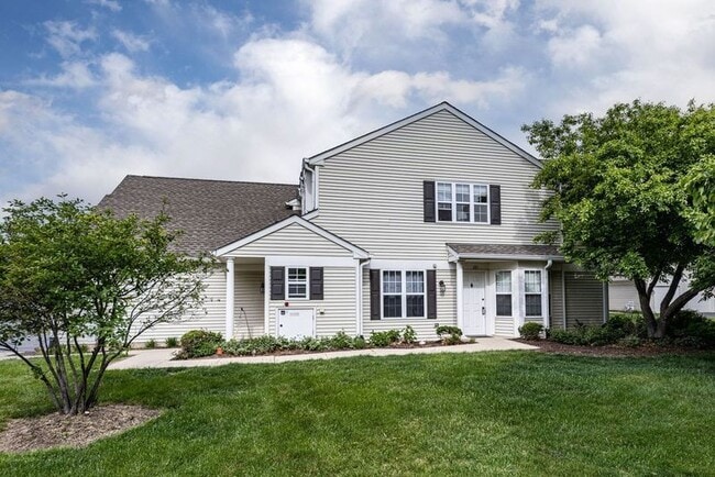 Photo - 2211 Waterleaf Ct House