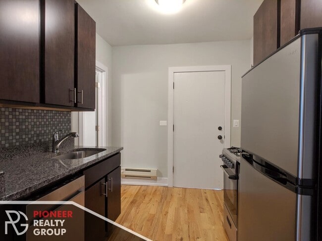 Photo - 813 W Cornelia Ave Unit 821-213