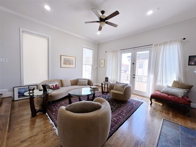 Photo - 939 Queen Annes Rd