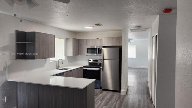 Photo - 550 NW 58th St Unit 1