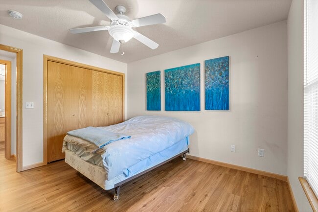 Photo - 1552 Cook Cir