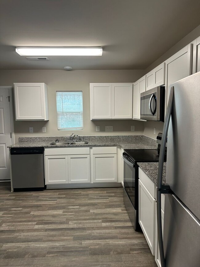 Photo - Beautiful 3-bedroom, 2.5-bath home in Greensboro