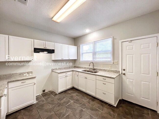 Photo - 5058 Pheasant Run Ln