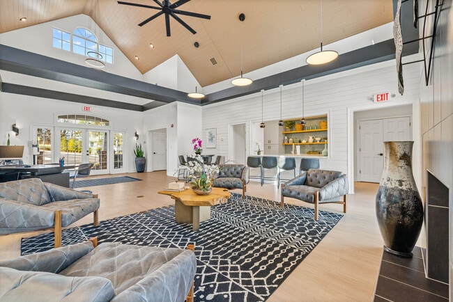 Building Photo - The Waterford Rental