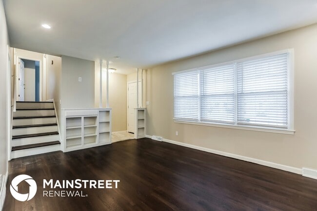 Photo - 10601 College Ave