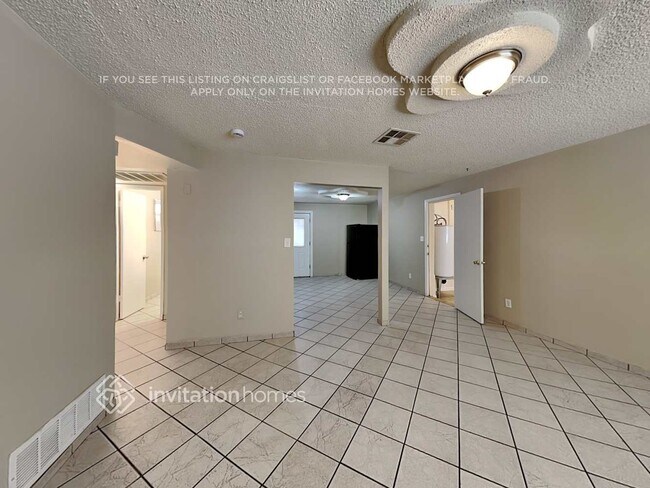 Photo - 4651 N 79th Dr