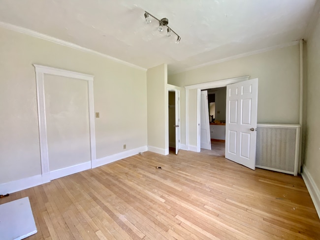 20 Alton Pl