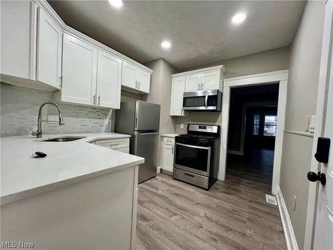 Photo - 1265 Marlowe Ave