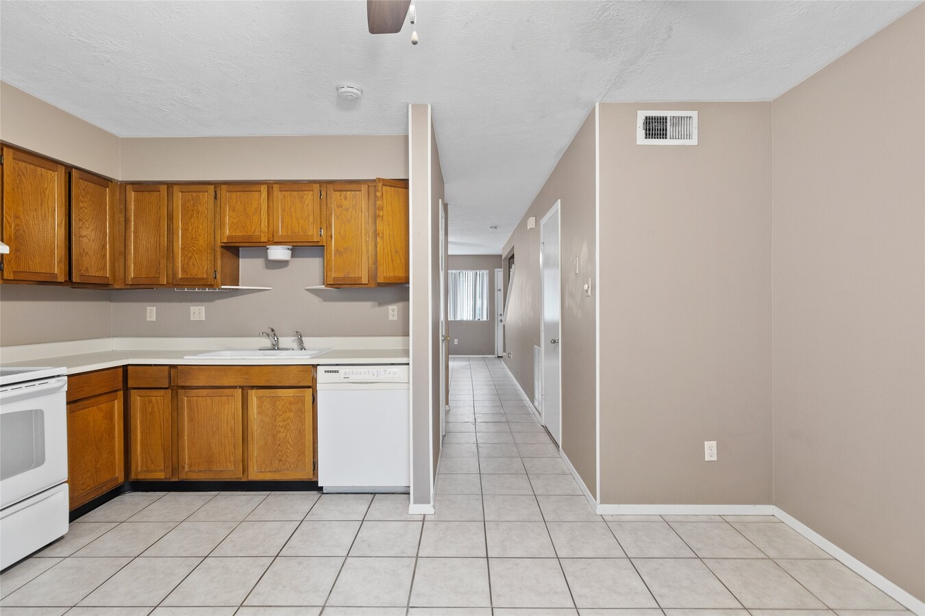 Photo - 2521 Crosstimbers Dr Unit J5