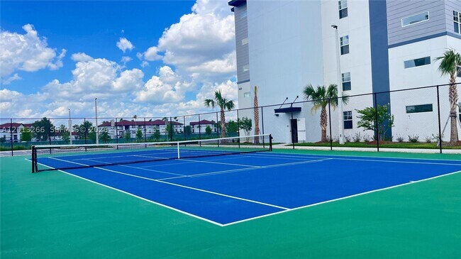 5579 Millennia Park Dr Unit 318