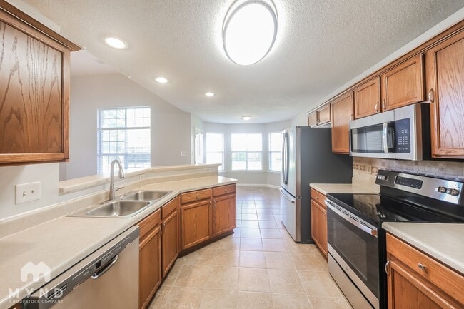7384 Hunters Forest Cove