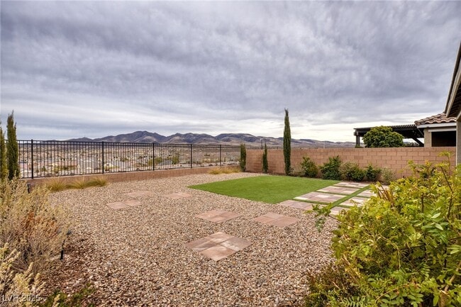 Photo - 2698 Frabiele St