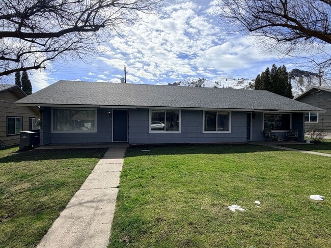 Building Photo - 1255 Montana St Unit 1255 Montana St