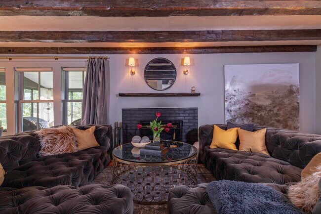 Photo - 1303 Goodaleville Rd