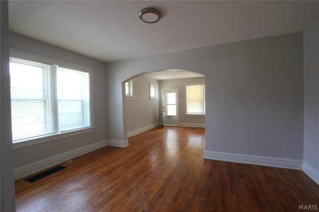 Photo - 3969 Wilmington Ave Unit 1st fl