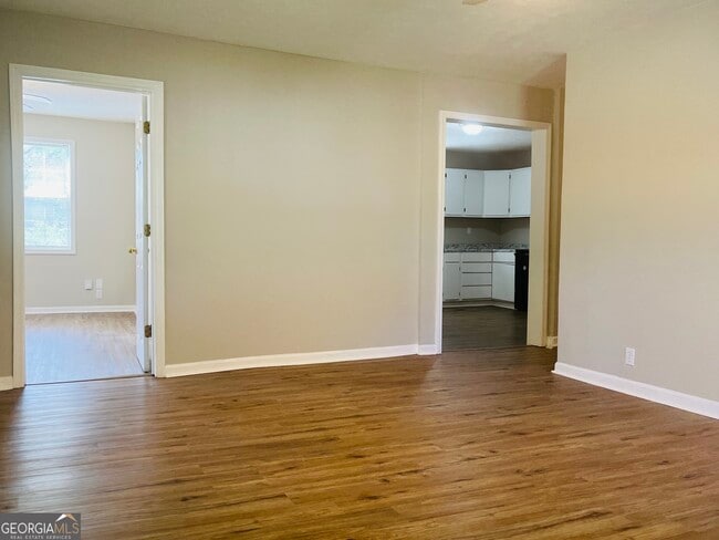 Photo - 900 Park Ave