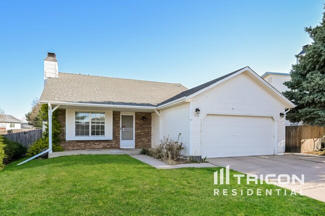 Photo - 1721 S Genoa Way House