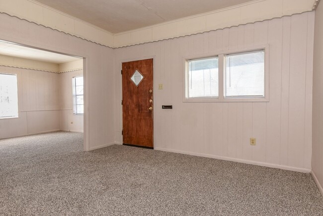 Photo - 3715 Eutopia St