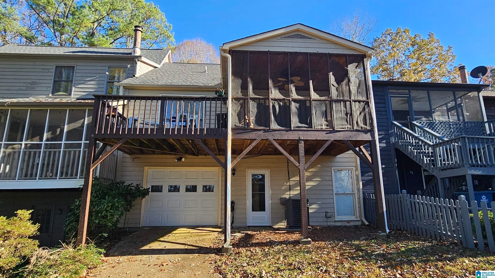 Photo - 3028 Old Stone Dr