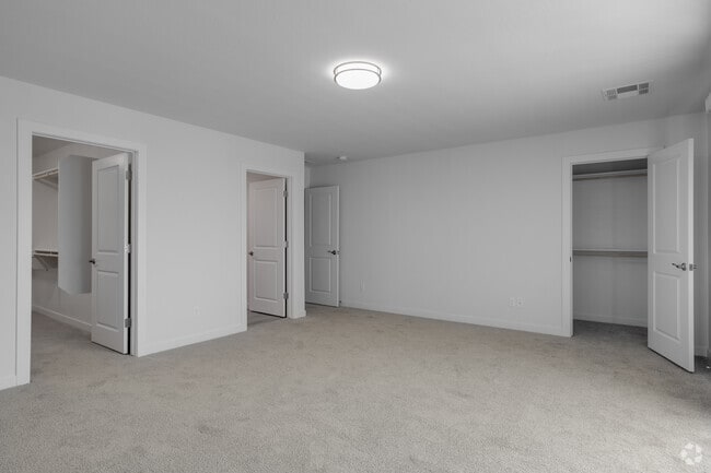 3BR, 2.5BA - 1,776SF