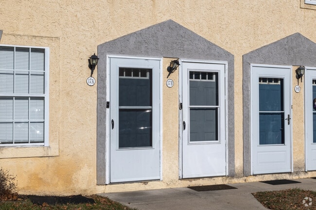 Entrance - Courtyard of Thomas Holmes