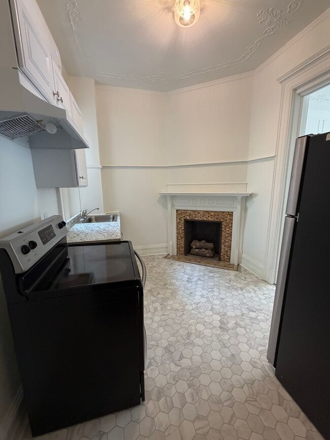 Photo - 110 S Beaver St Unit 1st fl front
