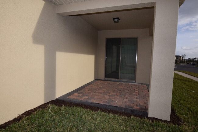 Photo - 16073 Pebble Blf Lp