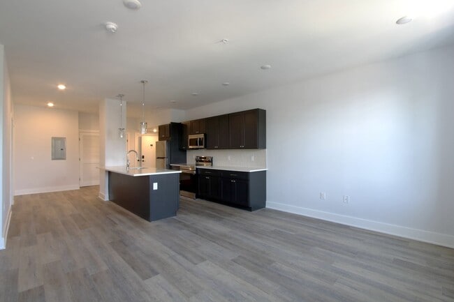 Photo - The Allengrove