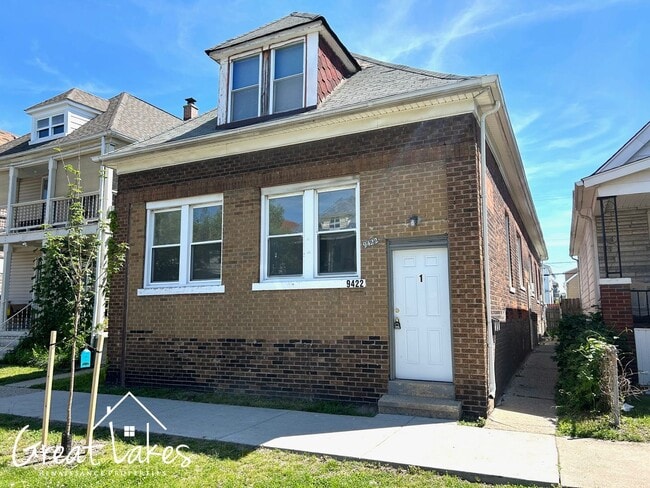 Building Photo - 9422 Mc Dougall Unit Apt. 1