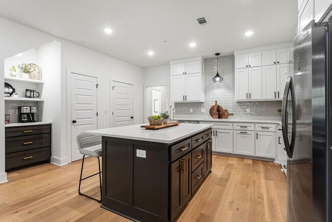 Photo - 4126 W Olive St