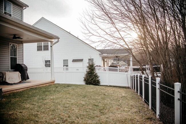 Photo - 220 Callie Dr