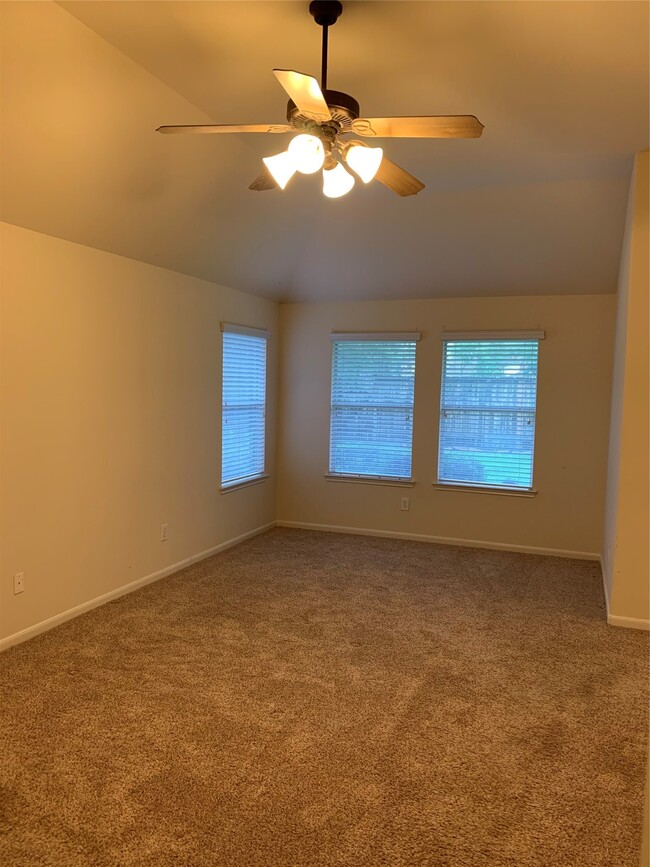 Building Photo - 13223 Heather Falls Dr