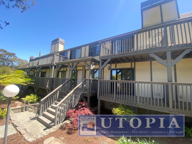 Spacious 2Bd/2Ba Townhouse with Loft in Ga... - Spacious 2Bd/2Ba Townhouse with Loft in Ga...