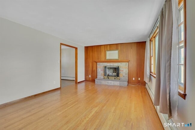 Photo - 57 Alanby Dr