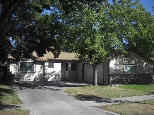 Building Photo - Amenity heavy remodeled home in older cul ...