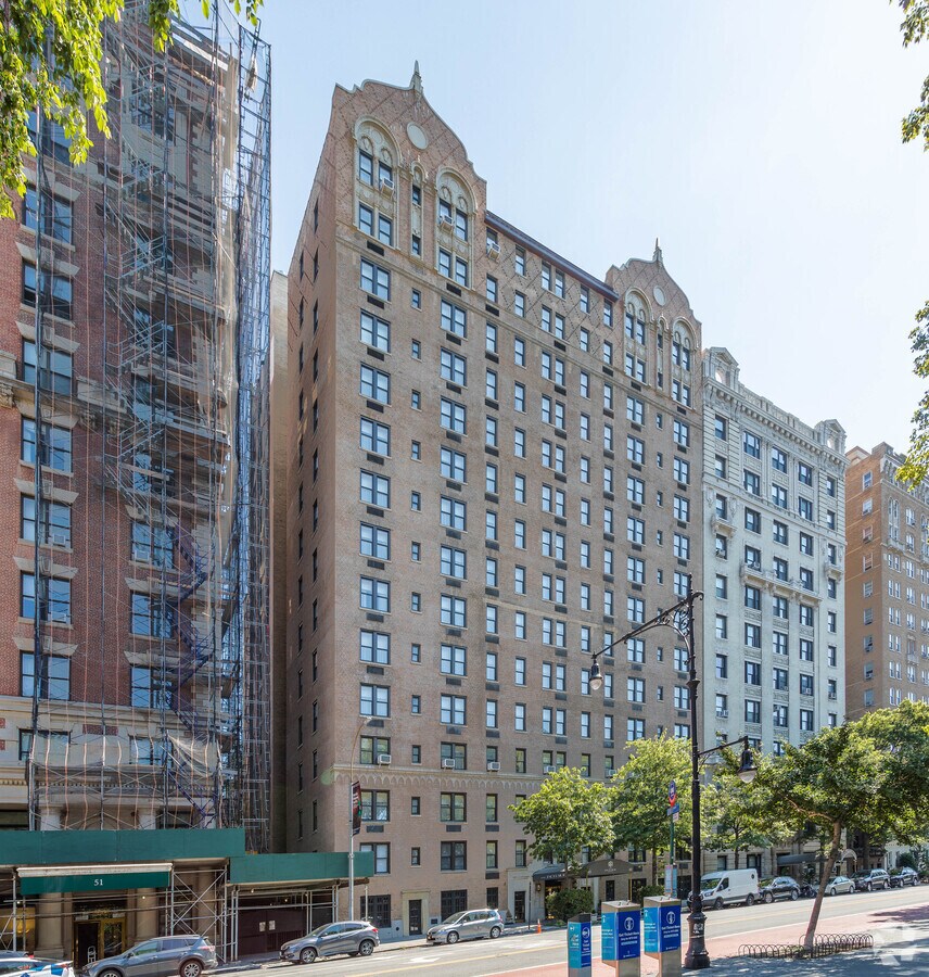 Foto principal - 45 W 81st St Apartamentos