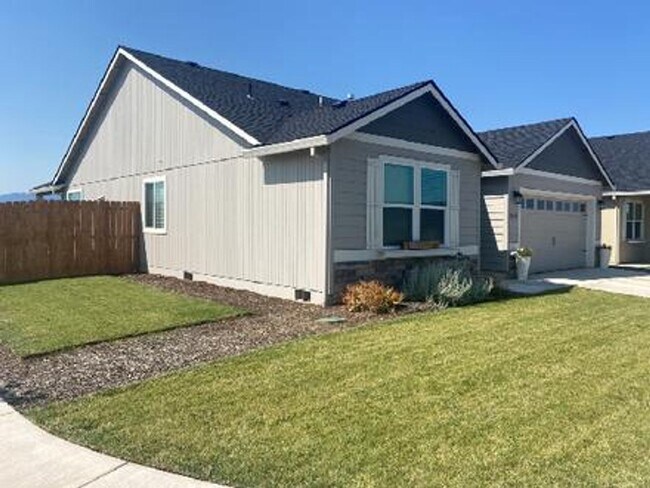 Photo - Introducing a charming rental home in East...