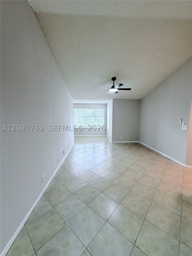3480 Pinewalk Dr N Unit 136